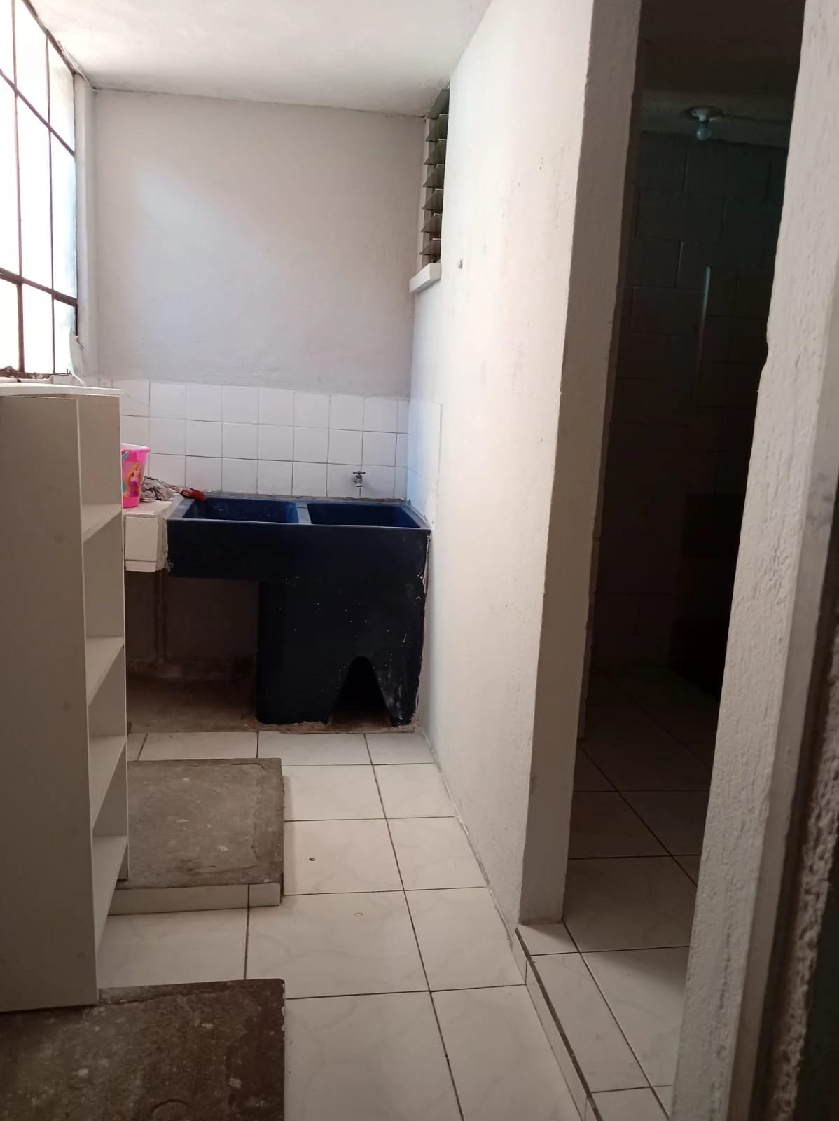 Casa Remodelada en Venta Valle Dorado Bulevar Sur San Cristóbal Zona 8 — Casa en Venta en Zona 8 Mixco, Guatemala, Ciudad — foto 6 de 17