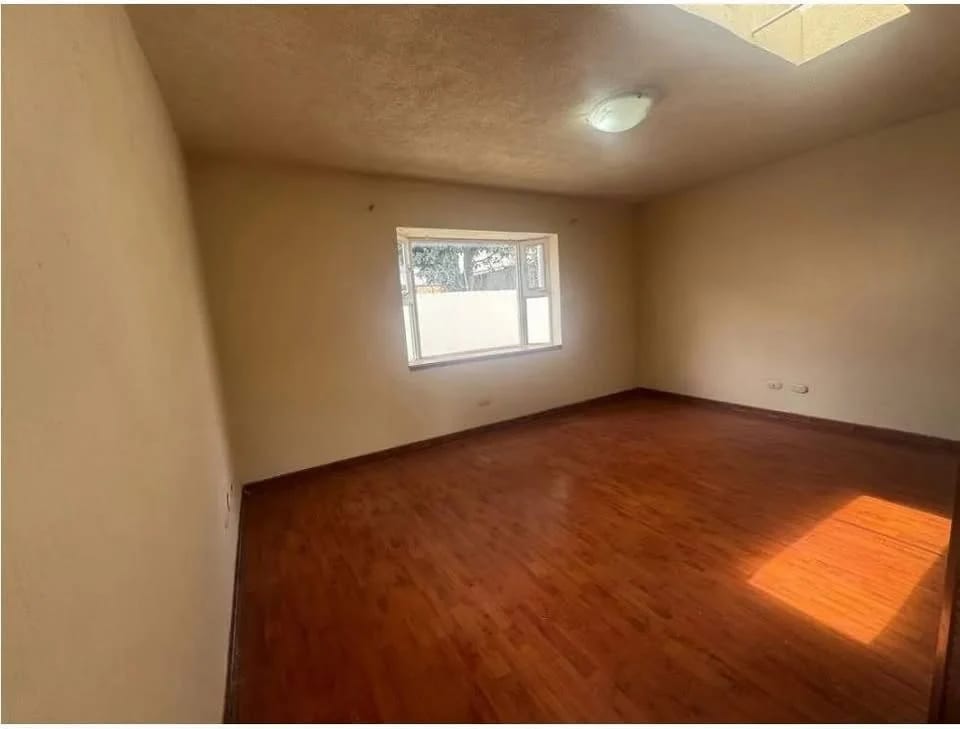 Casa en Venta los Manantiales Kn. 19.5 Entrada a San Jos — Casa en Venta en San José Pinula, Guatemala, Ciudad — foto 10 de 16