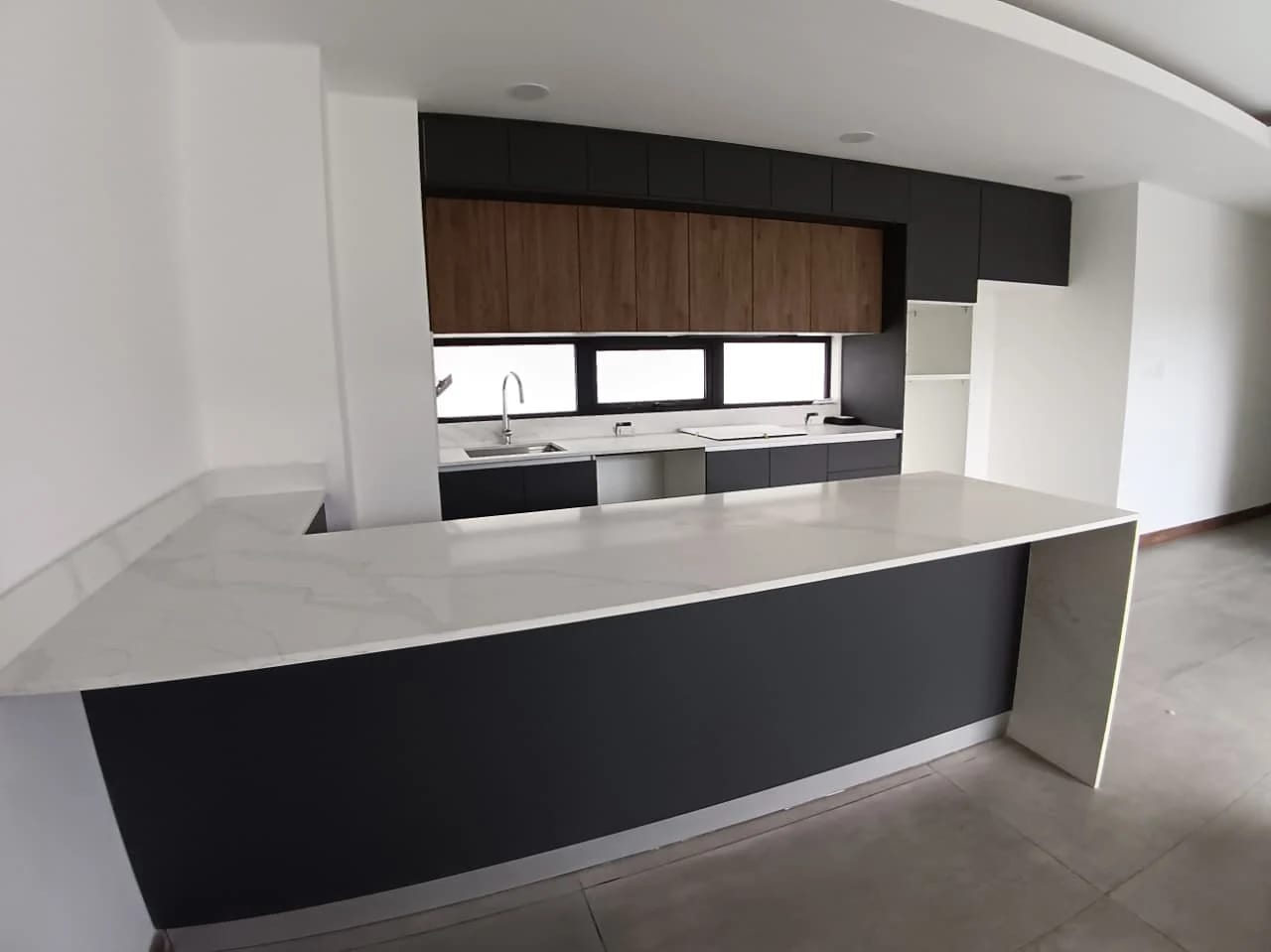 Venta Apartamento Edificio 21 Avenida Vista Hermosa I Zona 15 — Apartamento en Venta en Zona 15, Guatemala, Ciudad — foto 1 de 9