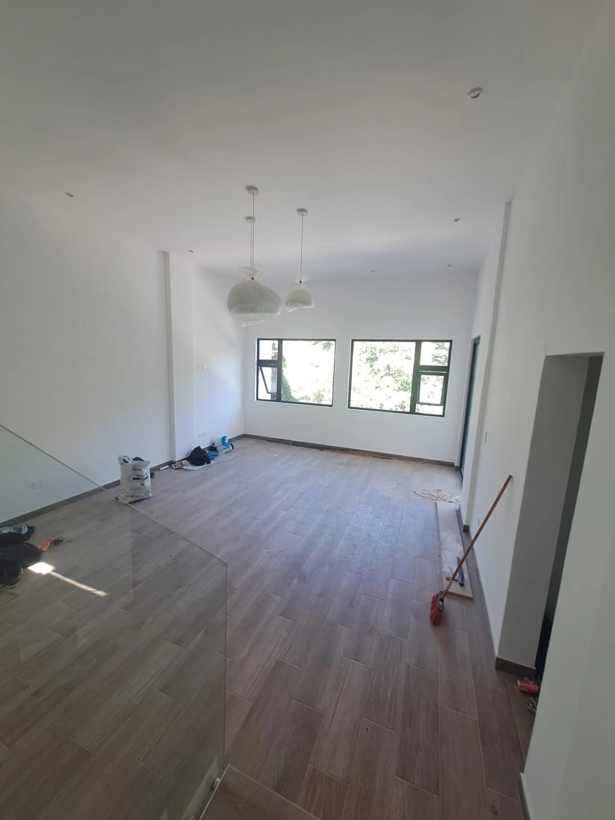 Casa de Lujo en Venta | Colonia Oakland Zona 10 — Casa en Venta en Zona 10, Guatemala, Ciudad — foto 9 de 16