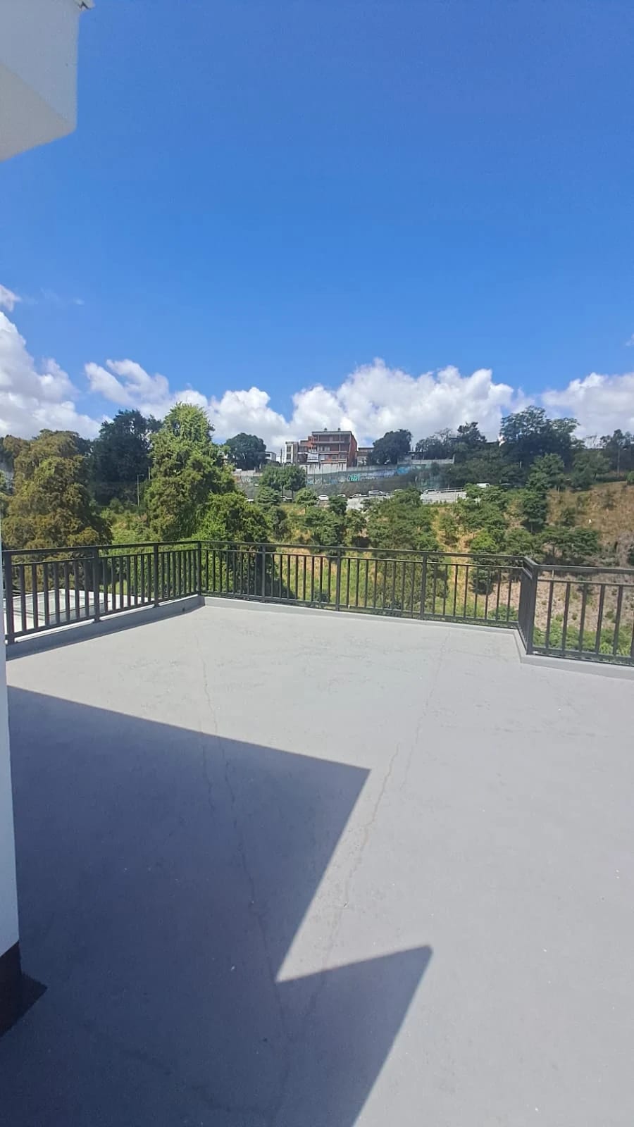 Casa de Lujo en Venta | Colonia Oakland Zona 10 — Casa en Venta en Zona 10, Guatemala, Ciudad — foto 10 de 16