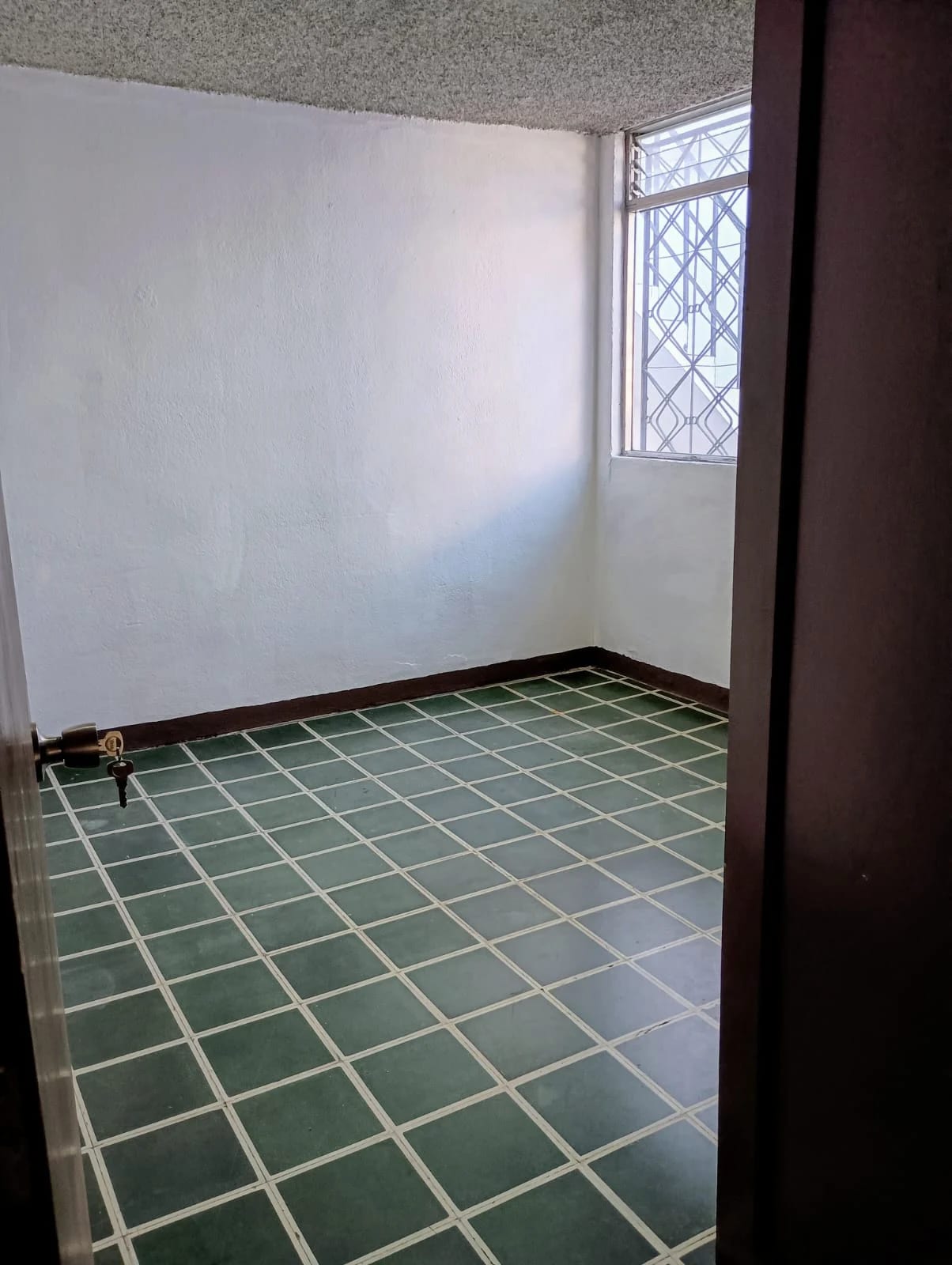 Casa en Venta en Zona 11 – Fuera de Garita - Colonia Granai & Townson — Casa en Venta en Zona 11, Guatemala, Ciudad — foto 4 de 11