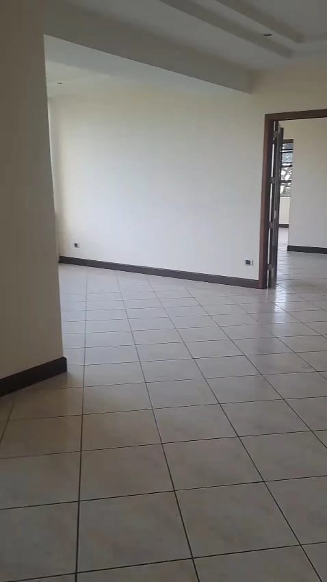Apartamento en Alquiler Zona 10 — Apartamento en Alquiler en Zona 10, Guatemala, Ciudad — foto 10 de 14