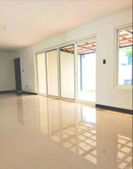 Casas en Venta en Planos en Residenciales San Antonio KM. 16.5 Santa C — Casa en Venta en Santa Catarina Pinula, Guatemala, Ciudad — foto 3 de 14