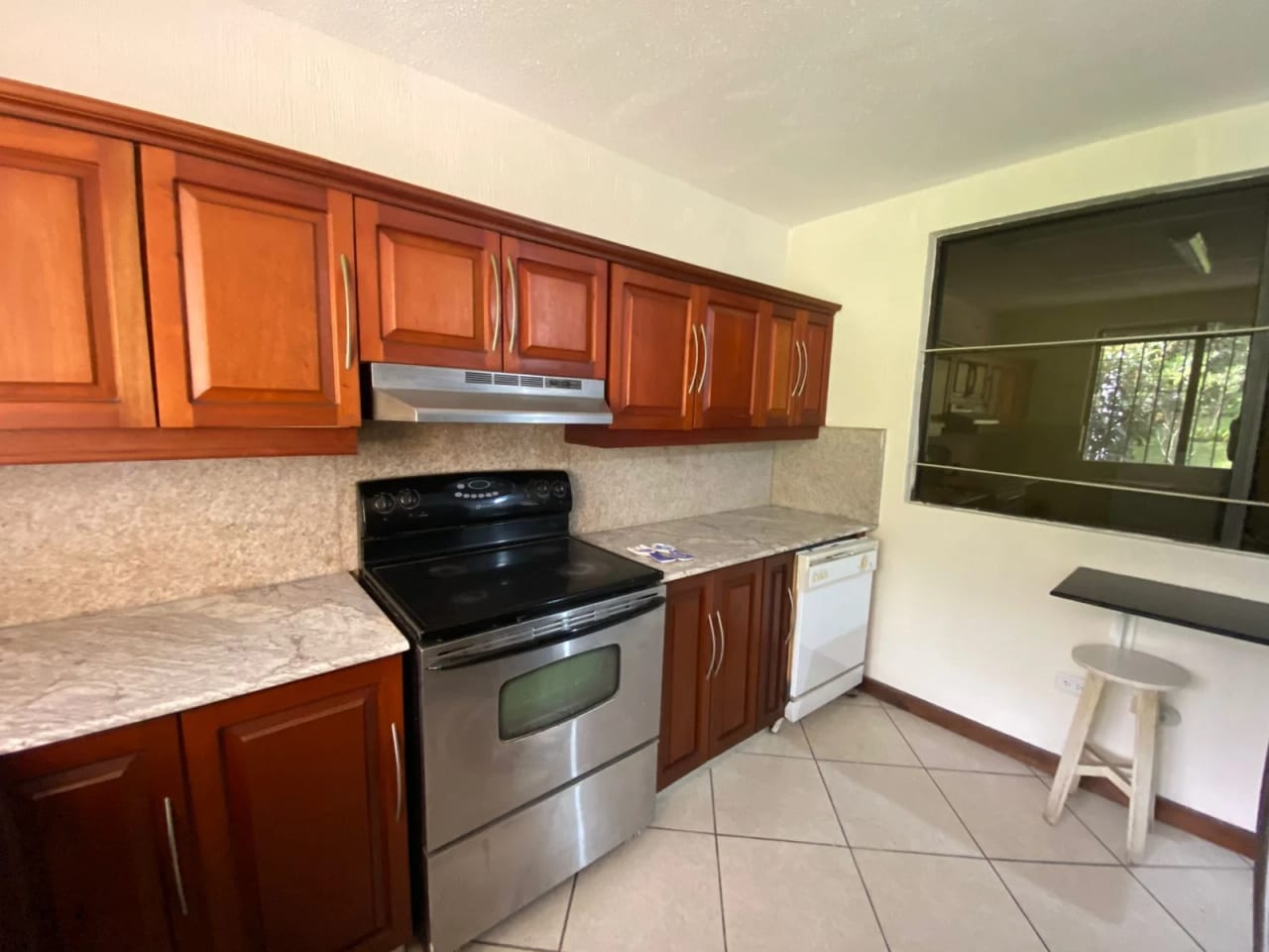 Casa en Venta Condominio Vizcaya KM. 16.5 Carretera a el Salvador — Casa en Venta en Carretera a El Salvador, Guatemala, Ciudad — foto 8 de 16