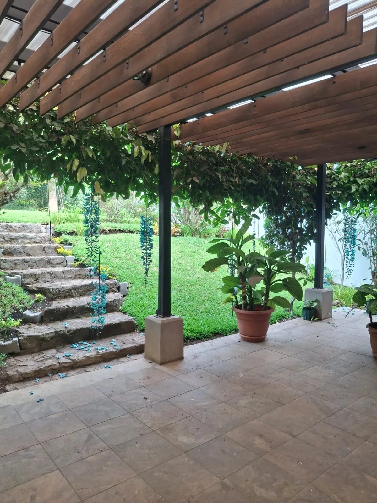 Casa en Venta Condominio Vizcaya KM. 16.5 Carretera a el Salvador — Casa en Venta en Carretera a El Salvador, Guatemala, Ciudad — foto 2 de 17
