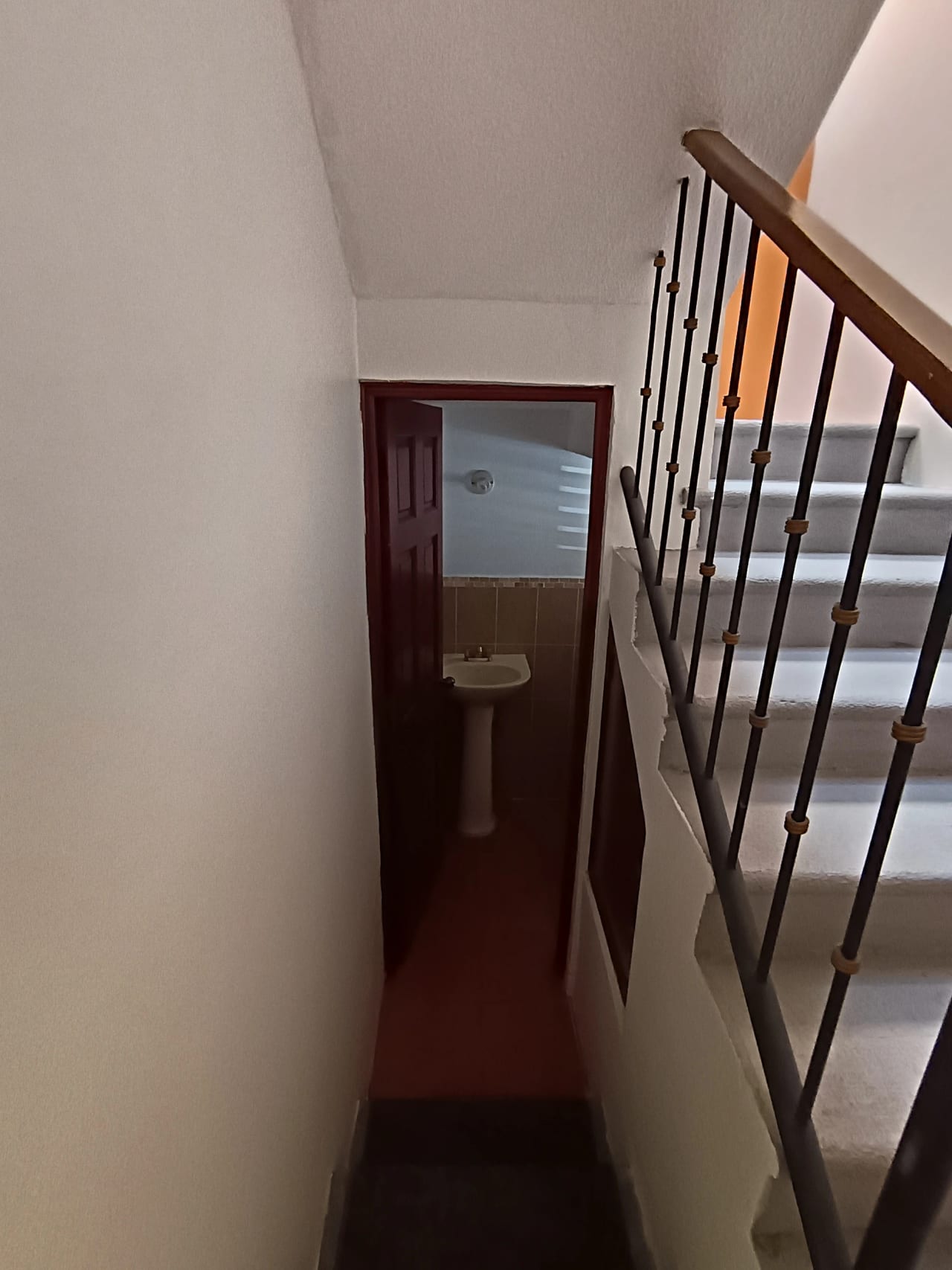 Casa en Alquiler Condominio Altos del Encinal Zona 7 Mixco — Casa en Alquiler en Zona 7 Mixco, Guatemala, Ciudad — foto 9 de 17