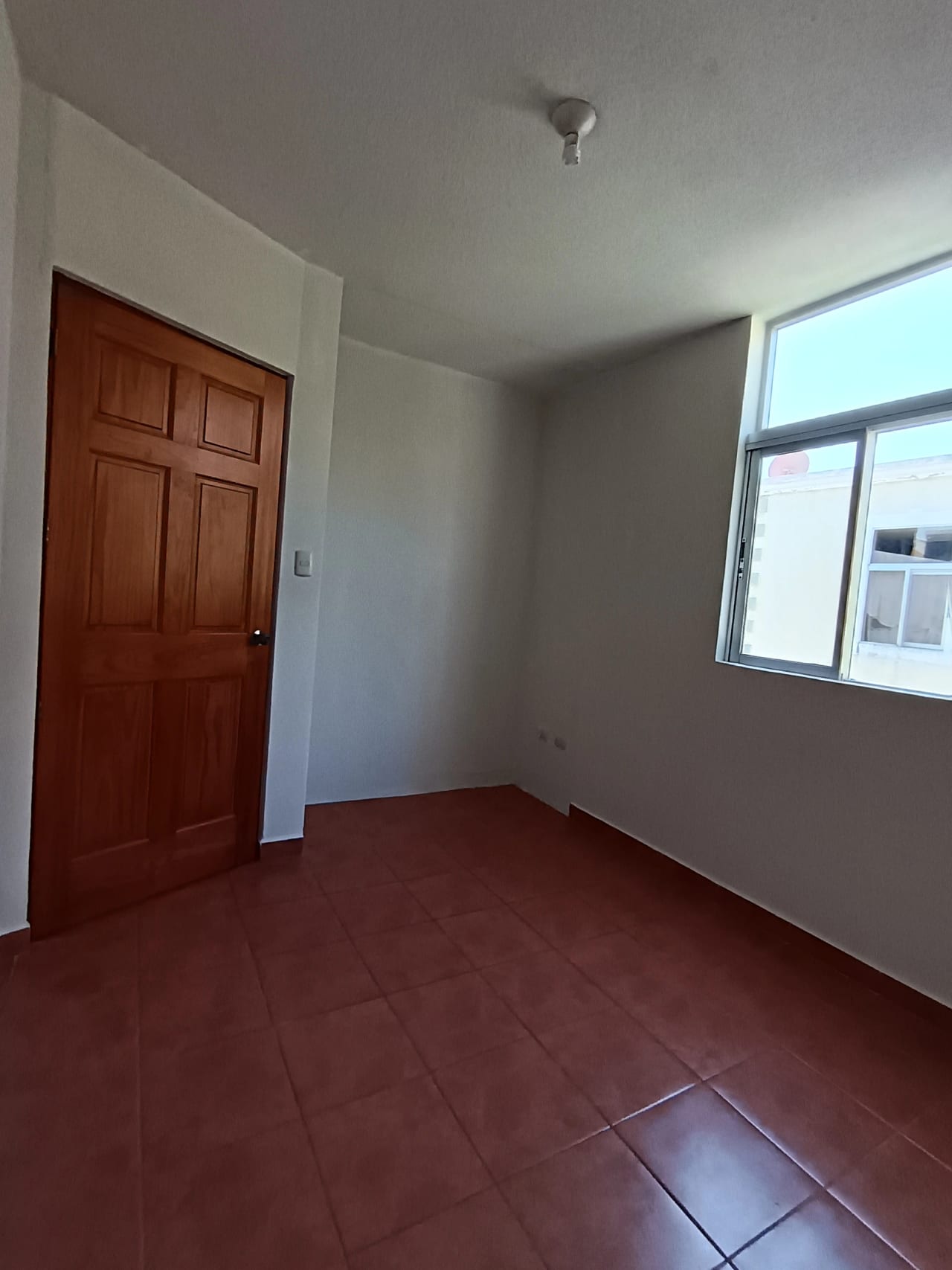 Preciosa Casa en Alquiler Conominio Altos del Encinal Zona 7 Mixco — Casa en Alquiler en Zona 7 Mixco, Guatemala, Ciudad — foto 10 de 17