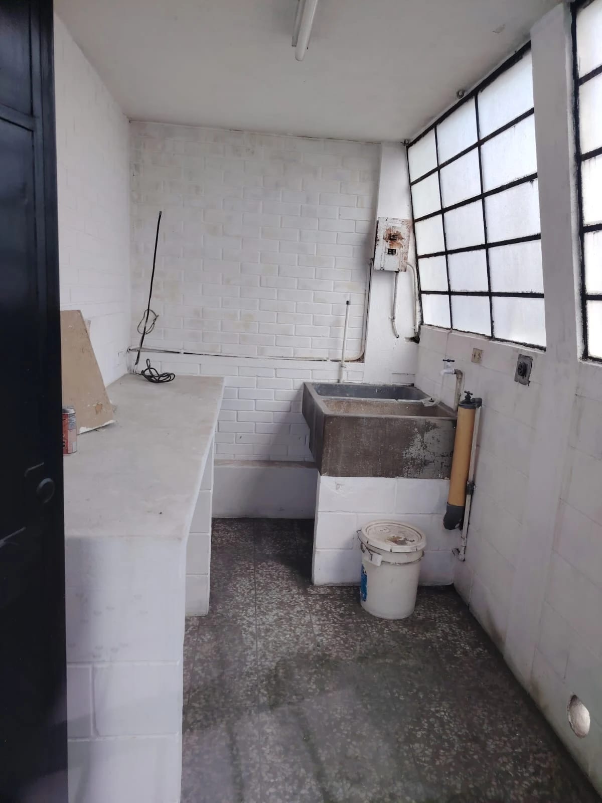 Casa en Venta - Fuera de Garita - Zona 6 — Casa en Venta en Zona 6, Guatemala, Ciudad — foto 10 de 13