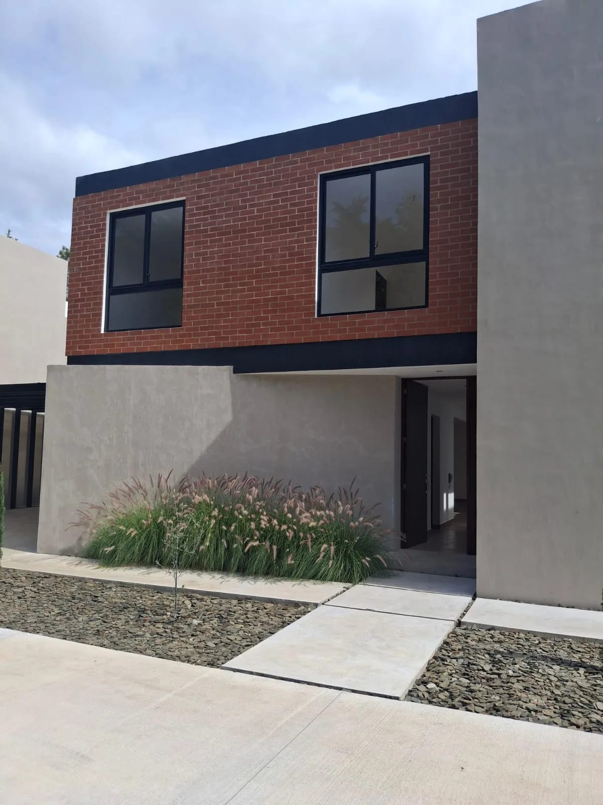 Casa Nueva en Venta en Residenciales San Antonio KM. 16.5 Carretera a — Casa en Venta en Carretera a El Salvador, Guatemala, Ciudad — foto 1 de 15