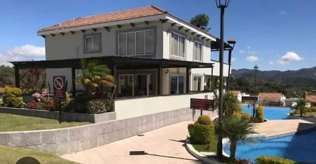 Casa en Alquiler Condominio Alamedas de Santo Domingo KM. 30.5 CAES — Casa en Alquiler en Carretera a El Salvador, Guatemala, Ciudad — foto 8 de 14