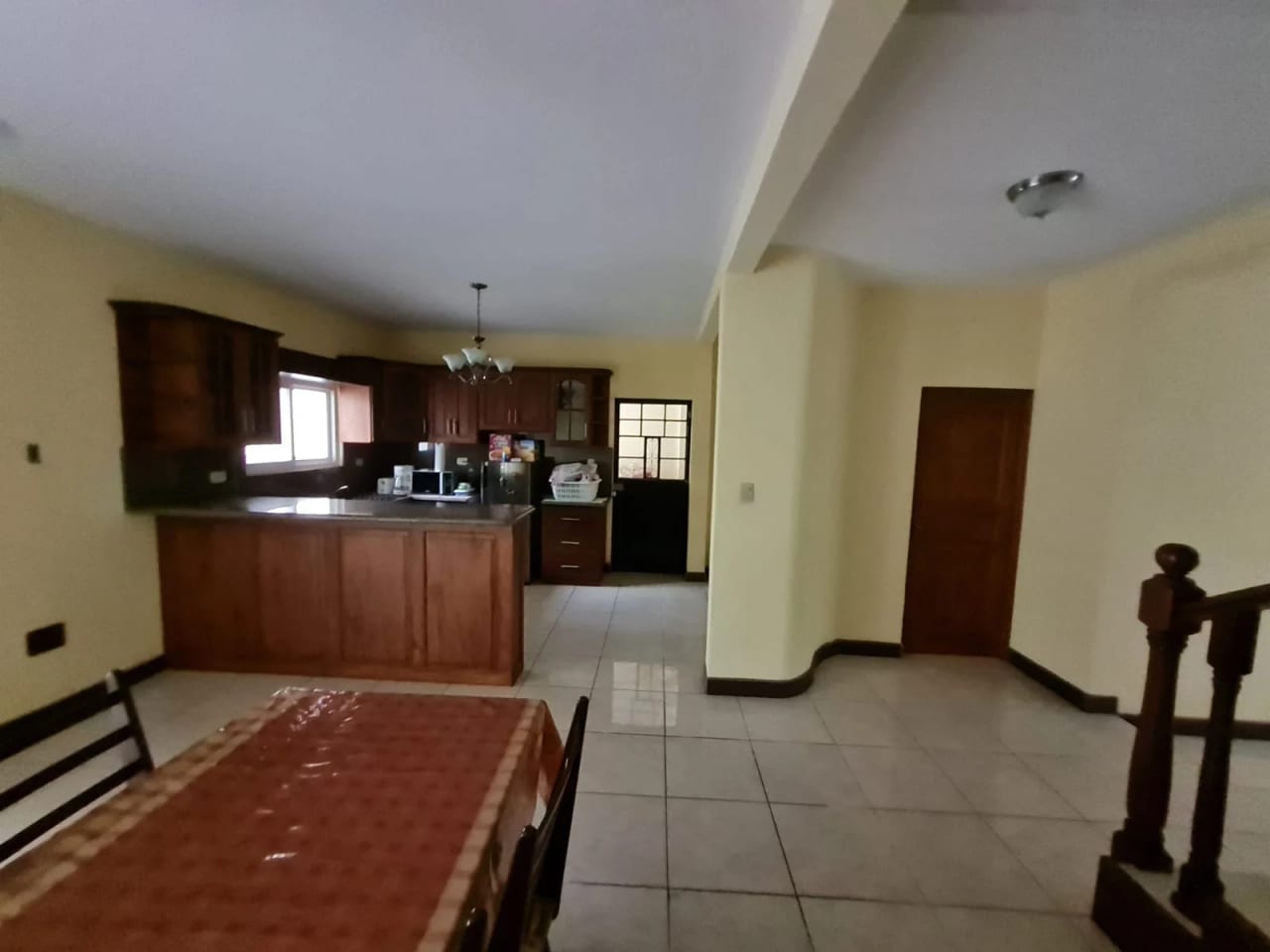 Casa en Venta Fuera de Garita Colonia Roosevelt Zona 11 — Casa en Venta en Zona 11, Guatemala, Ciudad — foto 3 de 13