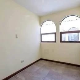 Casa Remodelada en Venta - Fuera de Garita - Nueva Montserrat Zona 4 M — Casa en Venta en Zona 4 Mixco, Guatemala, Ciudad — foto 8 de 9