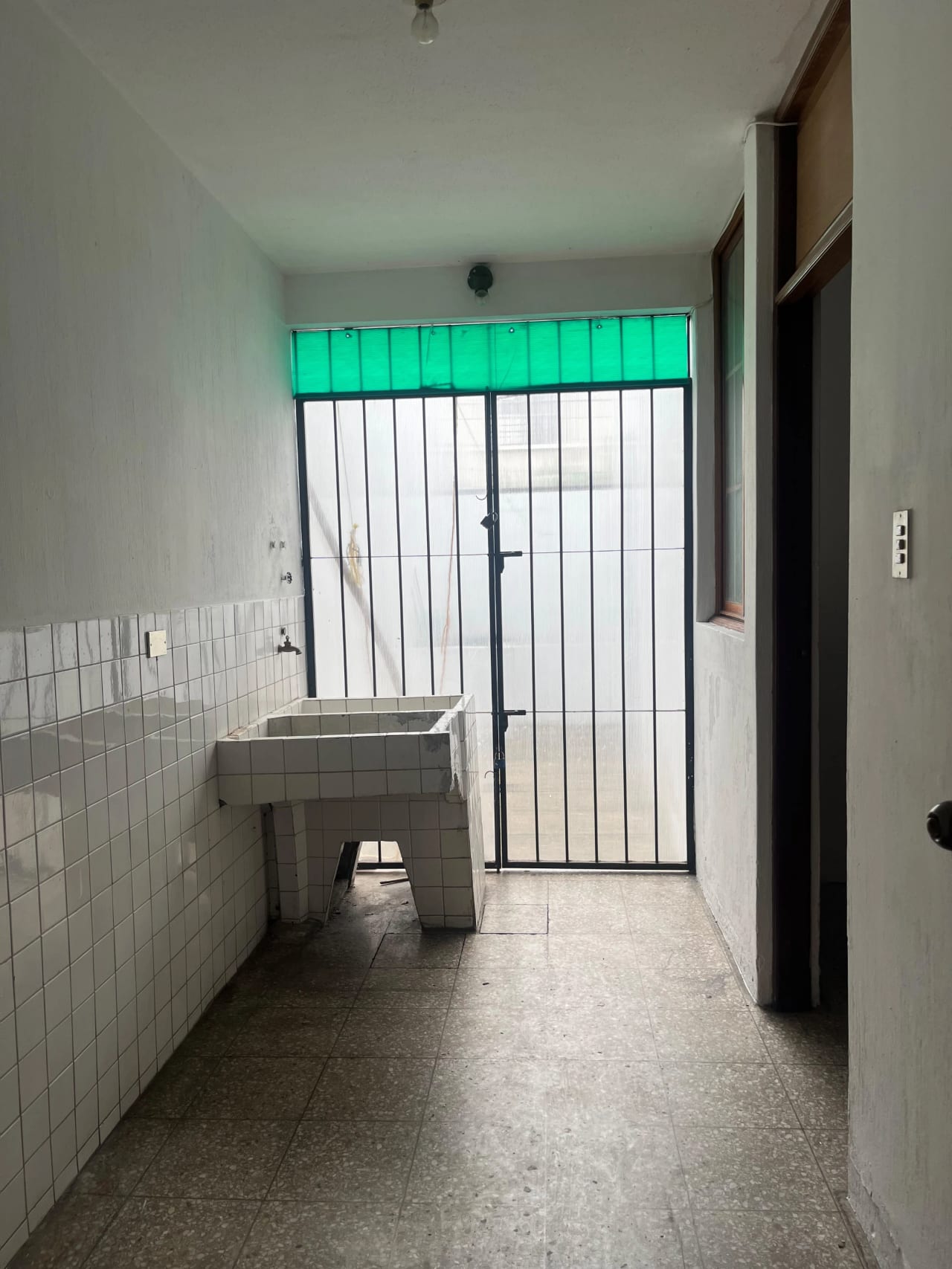 Casa en Alquiler Cerca del Hospital Herrera Llerandi Zona 10 — Casa en Alquiler en Zona 10, Guatemala, Ciudad — foto 13 de 17