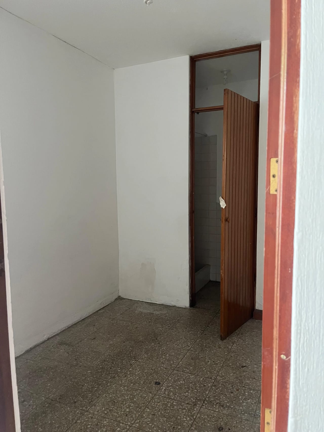 Casa en Alquiler Cerca del Hospital Herrera Llerandi Zona 10 — Casa en Alquiler en Zona 10, Guatemala, Ciudad — foto 16 de 17