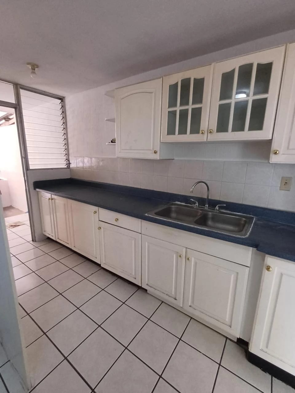 Townhouse en Venta en San Cristóbal Zona 8 Mixco — Casa en Venta en Zona 8 Mixco, Guatemala, Ciudad — foto 2 de 17