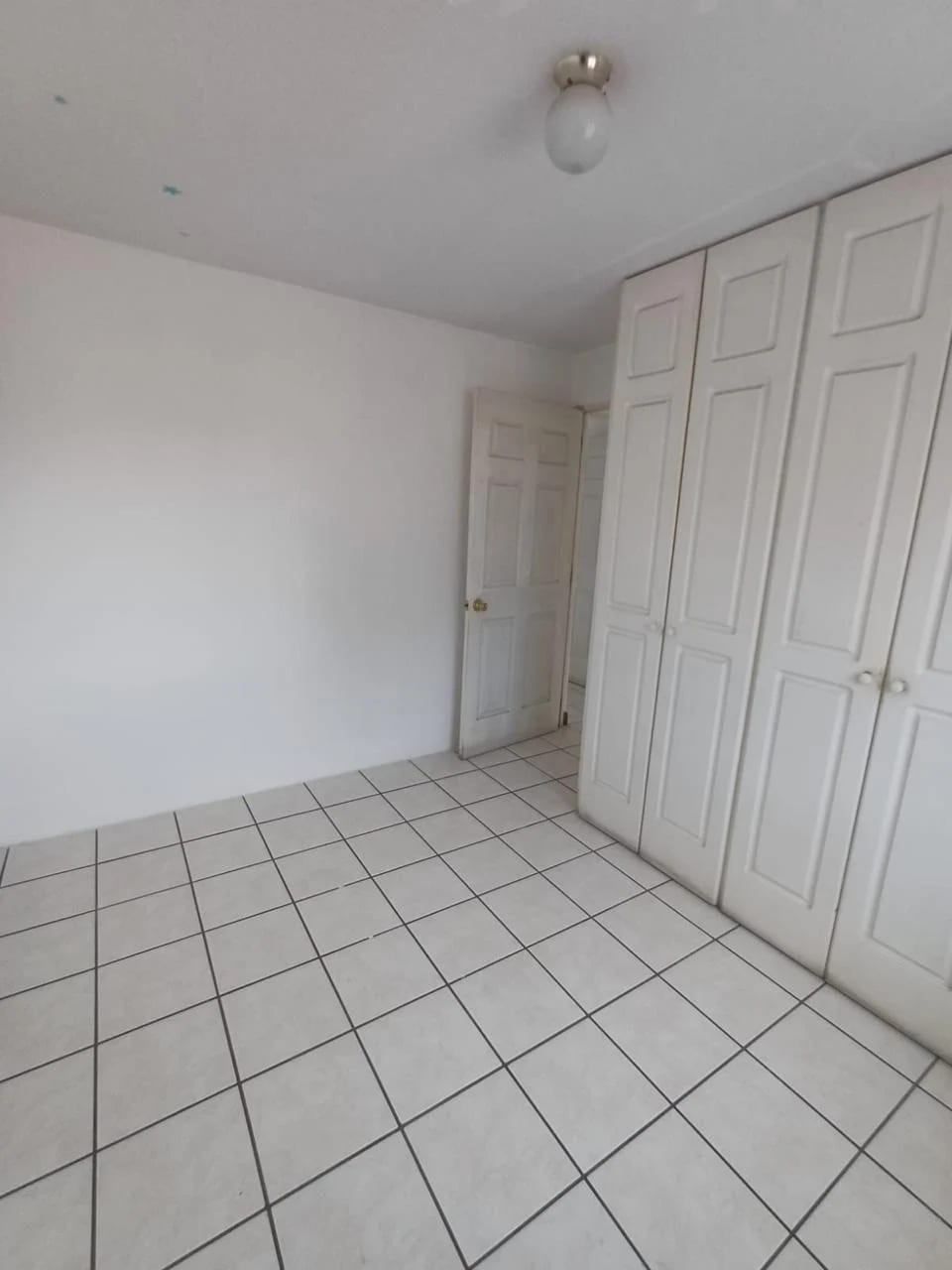 Townhouse en Venta en San Cristóbal Zona 8 Mixco — Casa en Venta en Zona 8 Mixco, Guatemala, Ciudad — foto 3 de 17