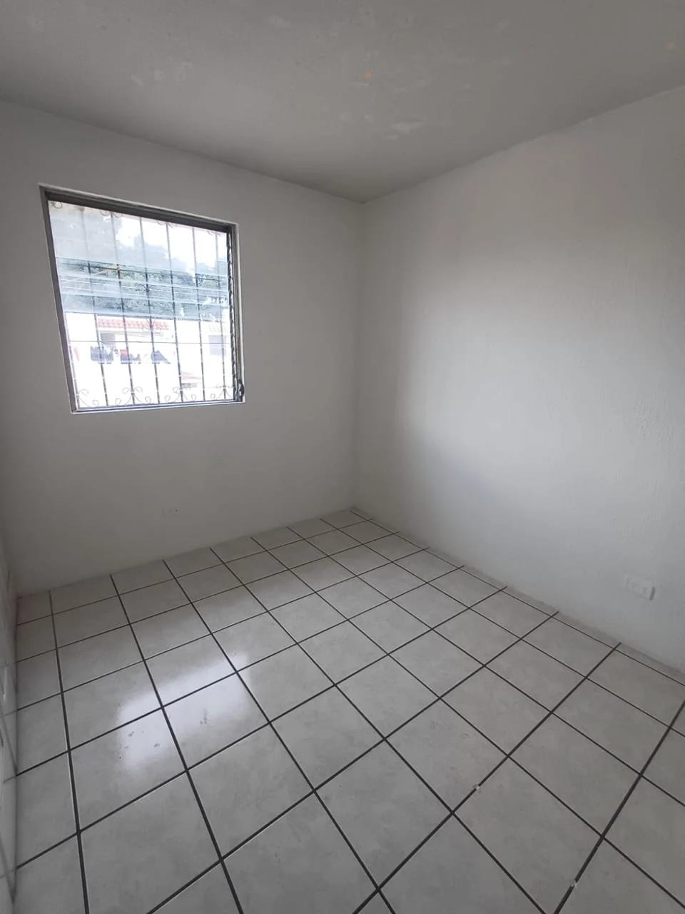 Townhouse en Venta en San Cristóbal Zona 8 Mixco — Casa en Venta en Zona 8 Mixco, Guatemala, Ciudad — foto 4 de 17