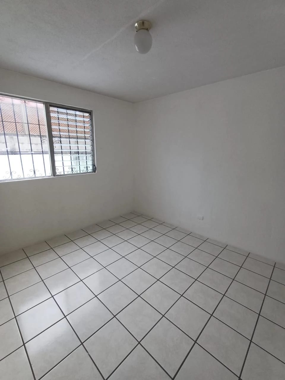 Townhouse en Venta en San Cristóbal Zona 8 Mixco — Casa en Venta en Zona 8 Mixco, Guatemala, Ciudad — foto 6 de 17