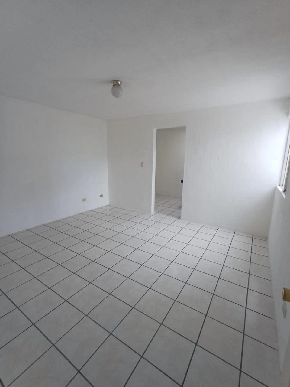 Townhouse en Venta en San Cristóbal Zona 8 Mixco — Casa en Venta en Zona 8 Mixco, Guatemala, Ciudad — foto 7 de 17