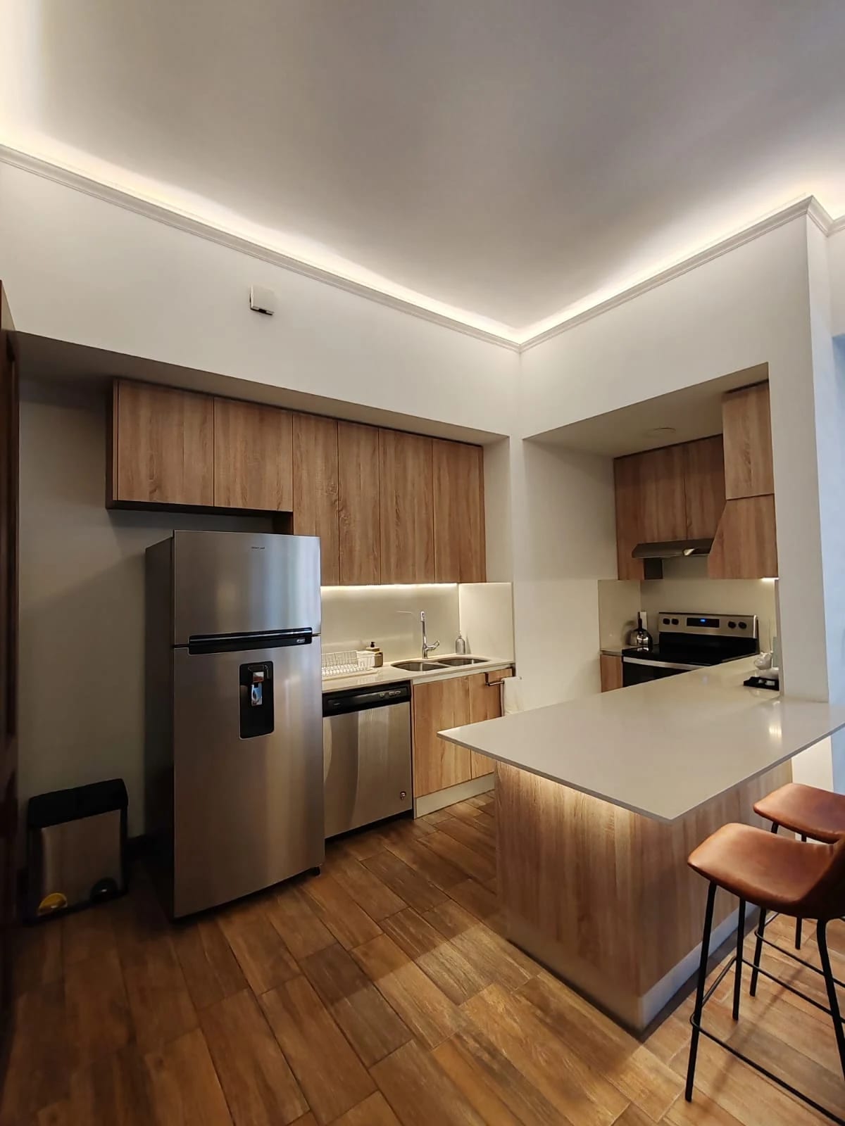 Apartamento Amueblado en Renta en Zona 10 — Apartamento en Alquiler en Salvattore, Zona 10, Guatemala, Ciudad — foto 3 de 6