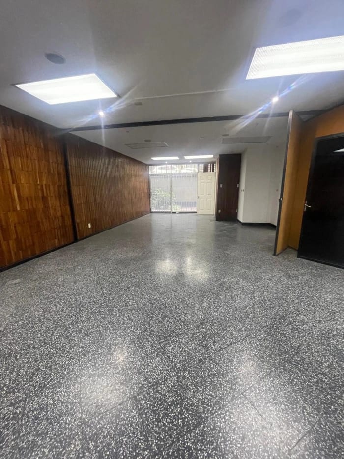 Oficina en Renta en Zona 9 — Oficina en Alquiler en Galerías España, Zona 9, Guatemala, Ciudad — foto 1 de 7