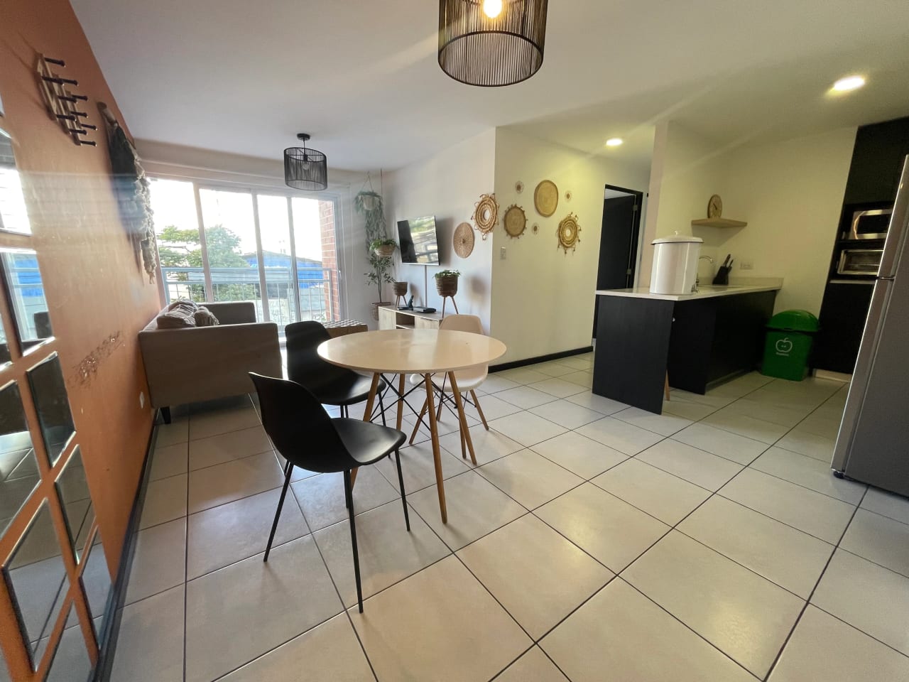 Apartamento Amueblado en Venta en Zona 7 — Apartamento en Venta en Zona 7 Mixco, Guatemala, Ciudad — foto 1 de 6