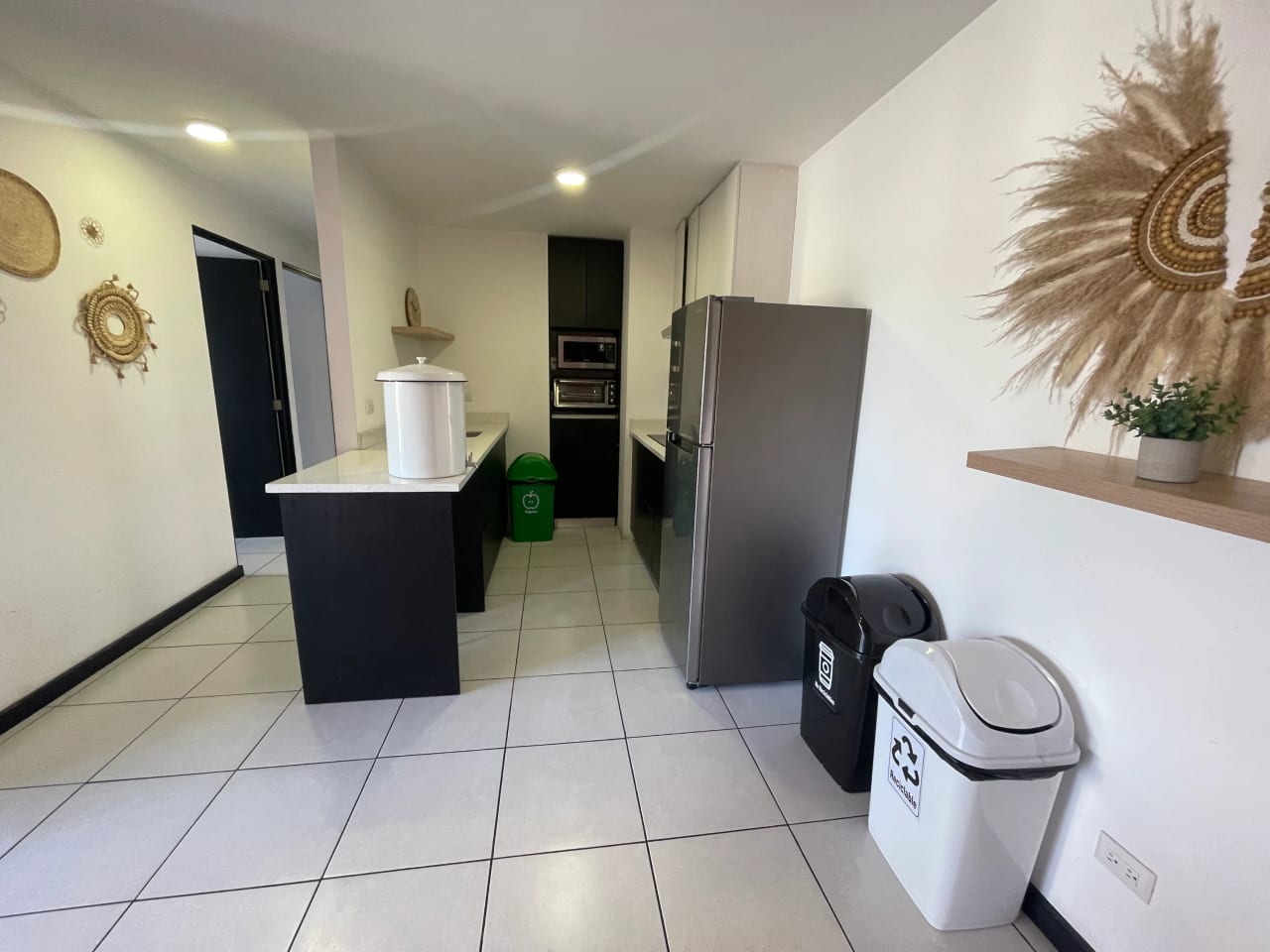 Apartamento Amueblado en Venta en Zona 7 — Apartamento en Venta en Zona 7 Mixco, Guatemala, Ciudad — foto 2 de 6