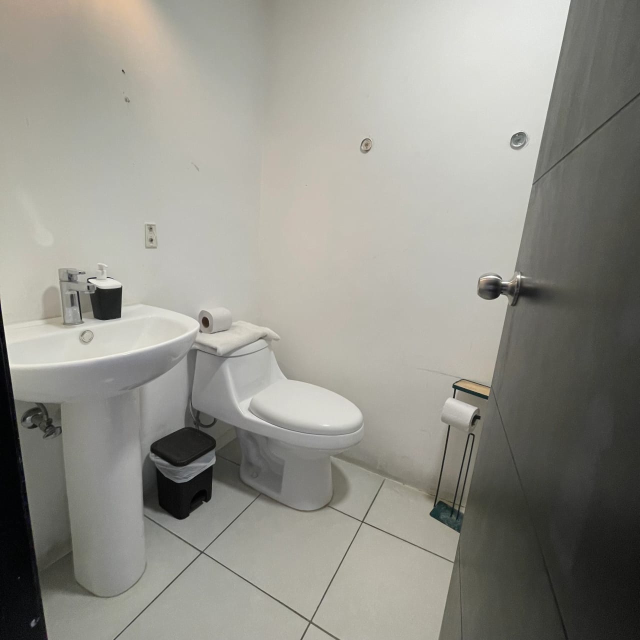 Apartamento Amueblado en Venta en Zona 7 — Apartamento en Venta en Zona 7 Mixco, Guatemala, Ciudad — foto 6 de 6