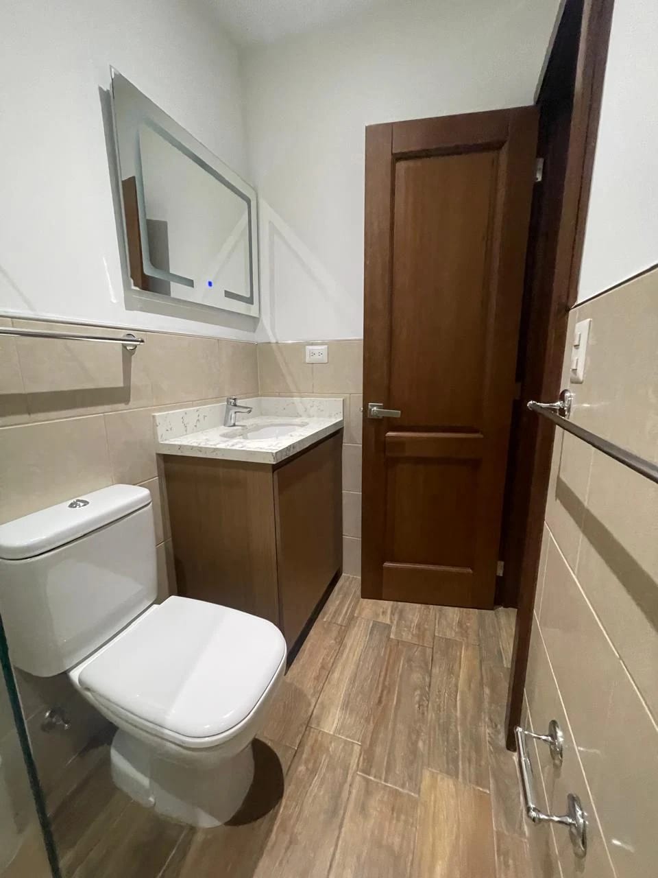 Apartamento en Renta en Zona 10 — Apartamento en Alquiler en Salvattore, Zona 10, Guatemala, Ciudad — foto 4 de 8