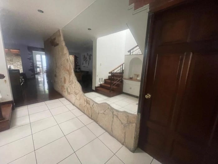Casa en Renta en Zona 13 — Casa en Alquiler en cañadas de elgin, Zona 13, Guatemala, Ciudad — foto 1 de 7