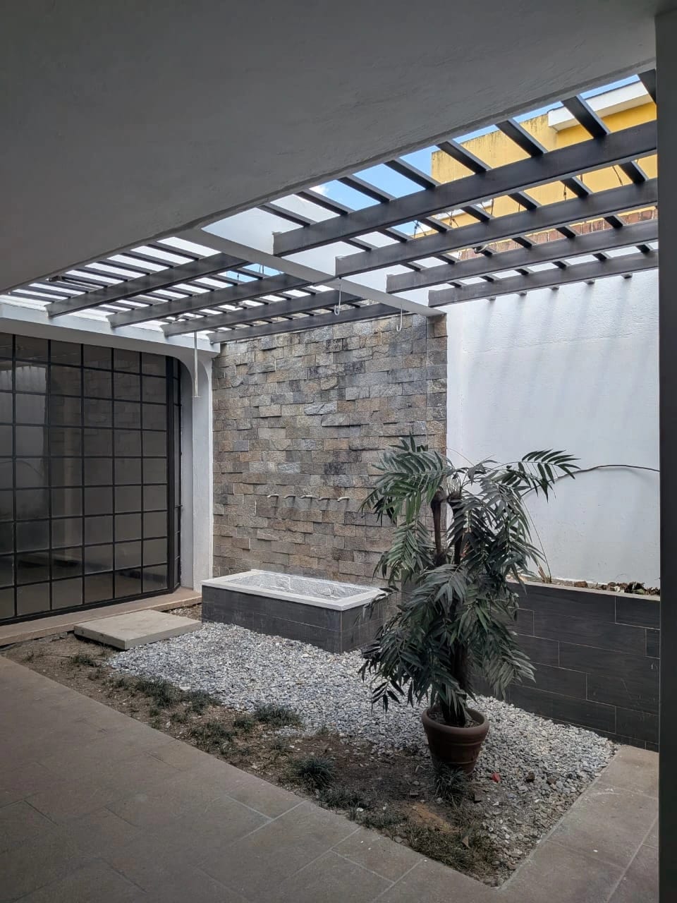 Casa Residencial en Venta en Zona 12 — Casa en Venta en Prados de Monte María, Zona 12, Guatemala, Ciudad — foto 1 de 7