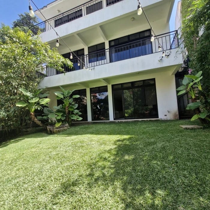 Hermosa Casa en Renta en Km. 8.5 Carretera a El Salvador — Casa en Alquiler en Carretera a El Salvador, Guatemala, Ciudad — foto 10 de 10