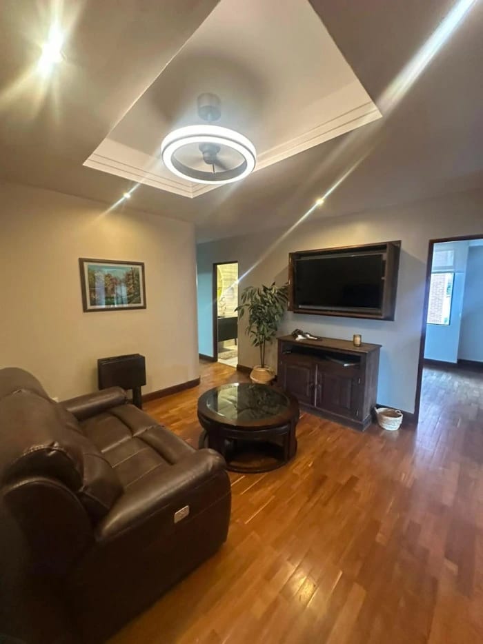 Hermoso Apartamento en Renta en Zona 10 — Apartamento en Alquiler en San Ignacio, Zona 10, Guatemala, Ciudad — foto 2 de 8