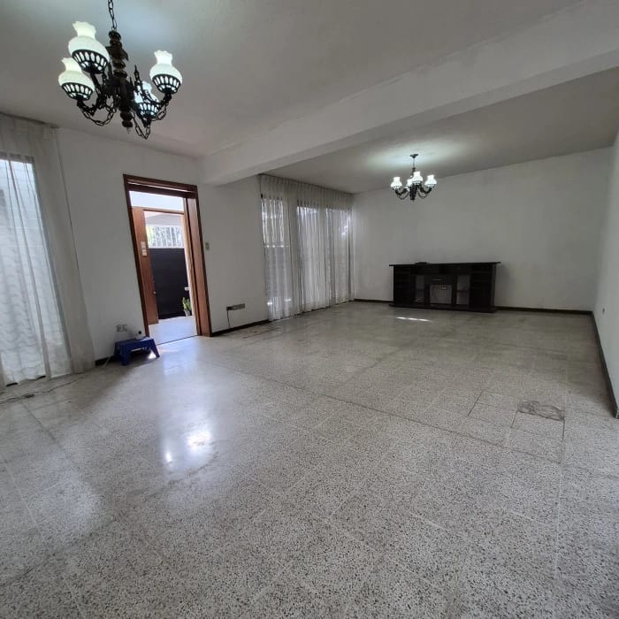 Casa Semiamueblada en Renta en Zona 15 — Casa en Alquiler en Zona 15, Guatemala, Ciudad — foto 2 de 13