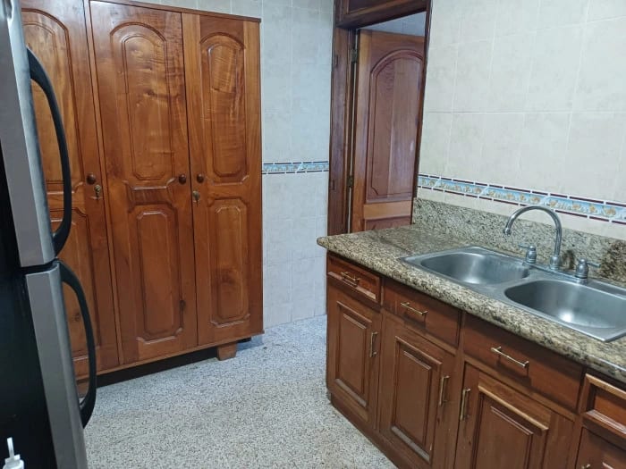 Casa Semiamueblada en Renta en Zona 15 — Casa en Alquiler en Zona 15, Guatemala, Ciudad — foto 6 de 13