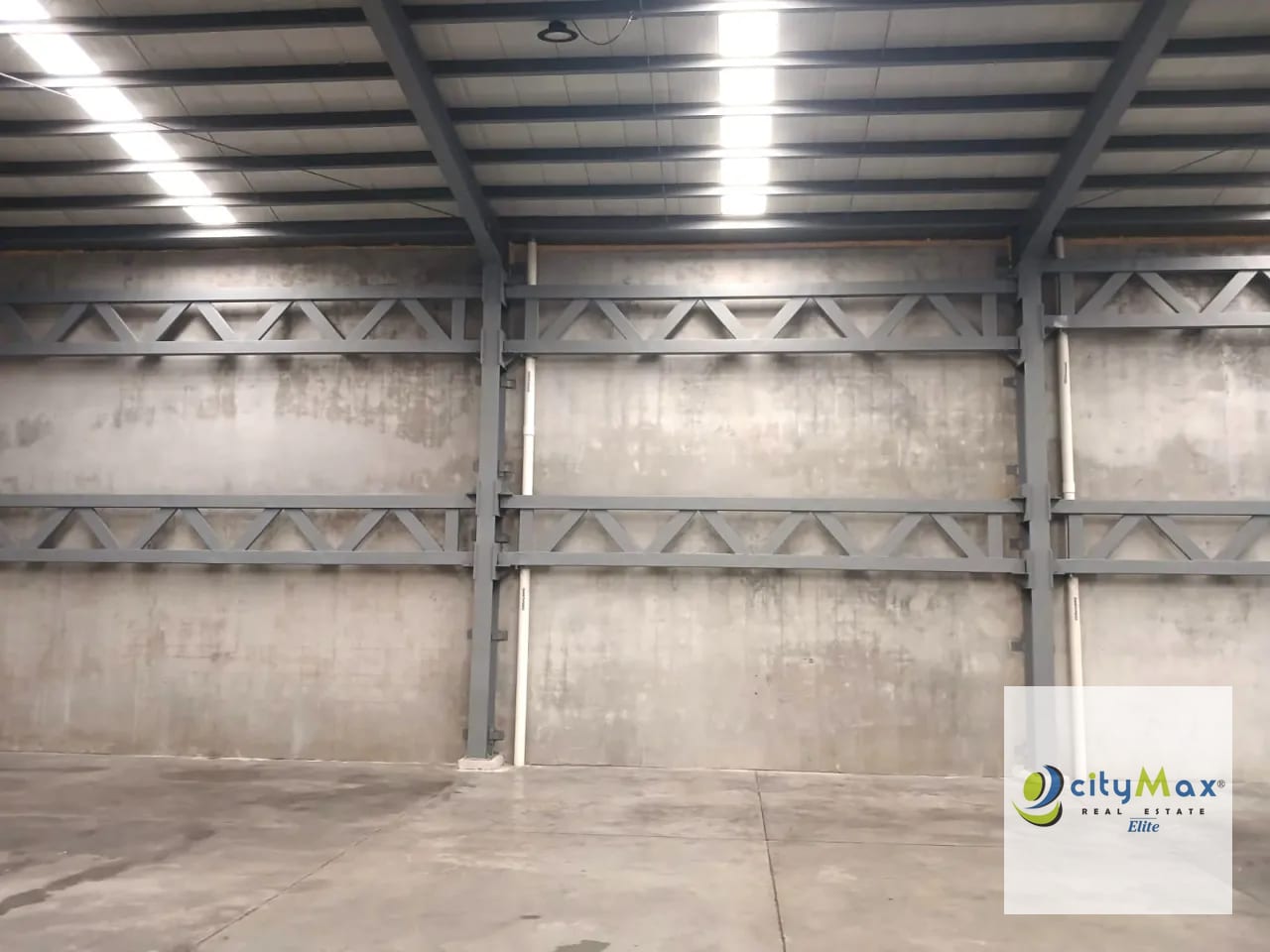Ofi Bodega en Alquiler en el Naranjo - Zona 4 de Mixco — Bodega / Ofibodega en Alquiler en Condado Naranjo, Zona 4 Mixco, Guatemala, Ciudad — foto 10 de 13