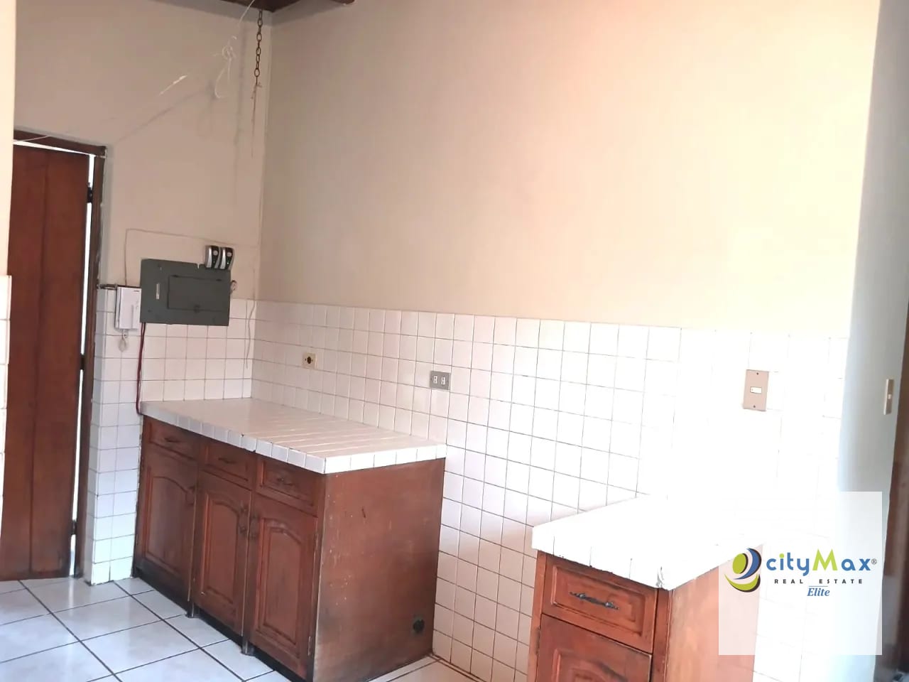 Casa en Venta en Zona 11 — Casa en Venta en Zona 11, Guatemala, Ciudad — foto 3 de 13