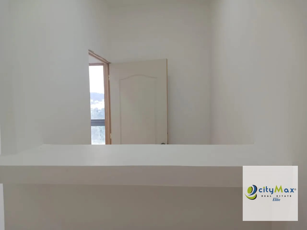Clinica Medica en Venta y Alquiler en CES — Clínica en Venta en km 21-25, Carretera a El Salvador, Guatemala, Ciudad — foto 6 de 8