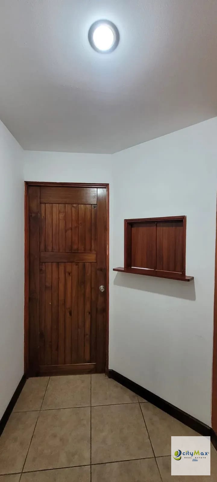 Oficina en Venta y Alquiler en KM 16.5 de CES — Oficina en Venta en km 16-20, Carretera a El Salvador, Guatemala, Ciudad — foto 9 de 11