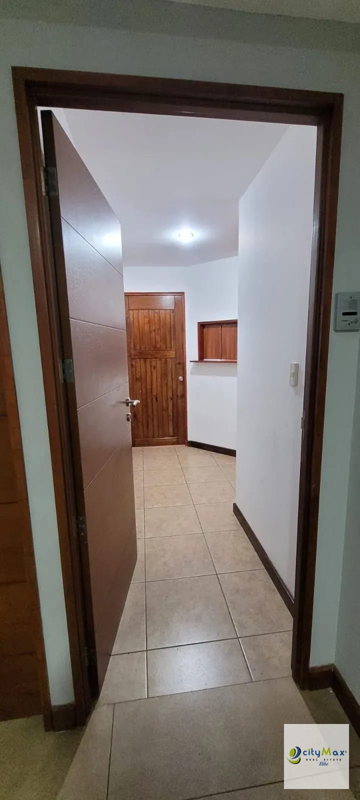 Oficina en Venta y Alquiler en KM 16.5 de CES — Oficina en Venta en km 16-20, Carretera a El Salvador, Guatemala, Ciudad — foto 10 de 11