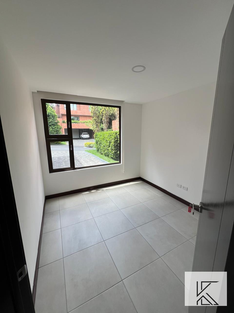 Espectacular residencia en Condominio Camelias, Km 15 Carretera a El Salvador — Casa en Alquiler en km 11-15, Carretera a El Salvador, Guatemala, Ciudad — foto 4 de 17