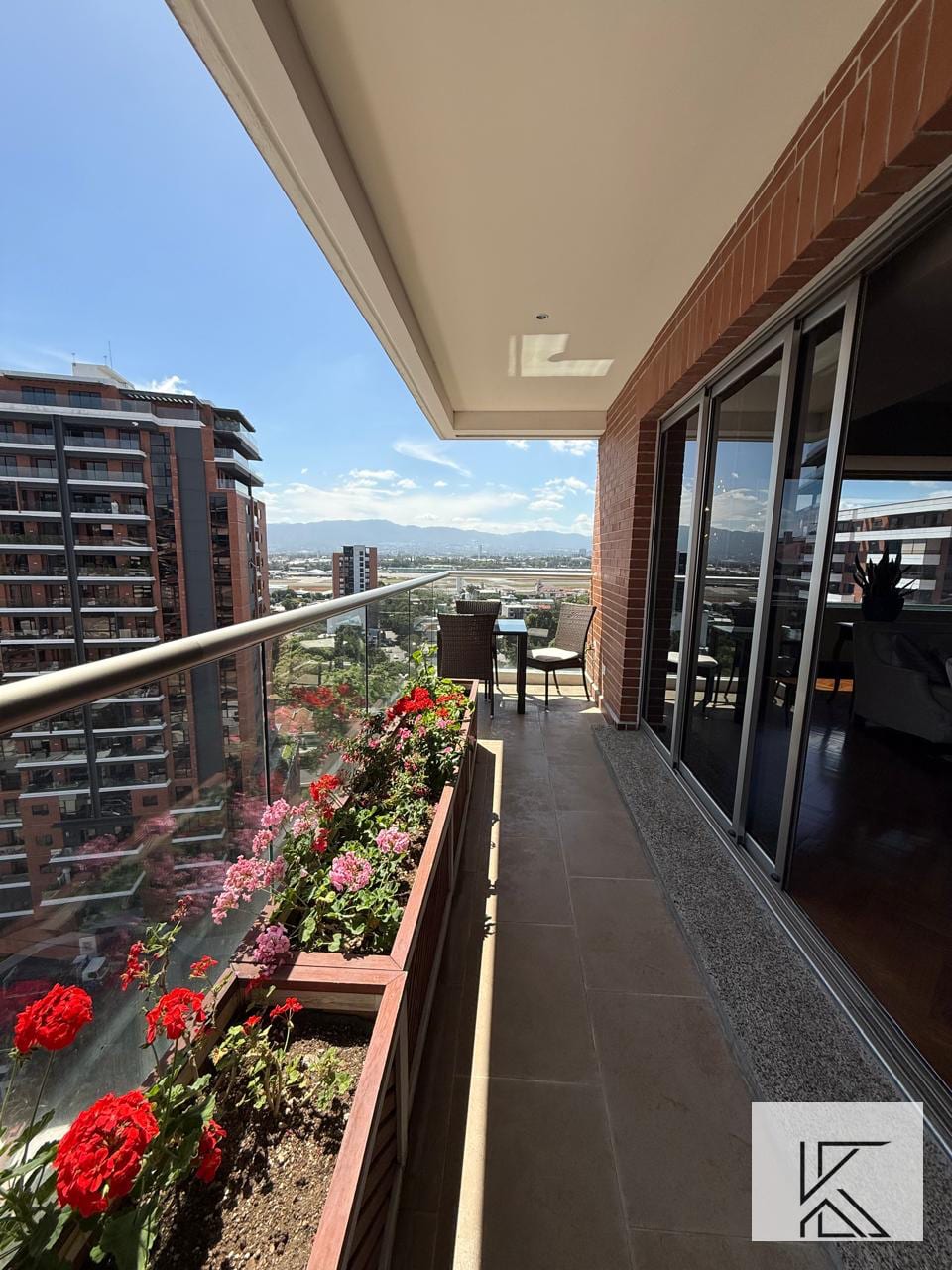 Exclusivo Penthouse en VENTA en zona 14 — Apartamento en Venta en Akoya, Zona 14, Guatemala, Ciudad — foto 16 de 17