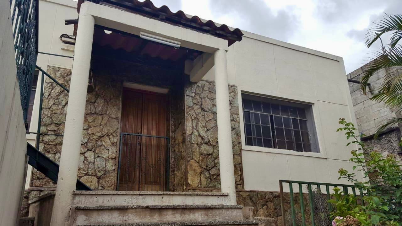 Alquilo Amplia Propiedad Cercana a Hospitales en Zona 11 — Casa en Alquiler en Zona 11, Guatemala, Ciudad — foto 1 de 6