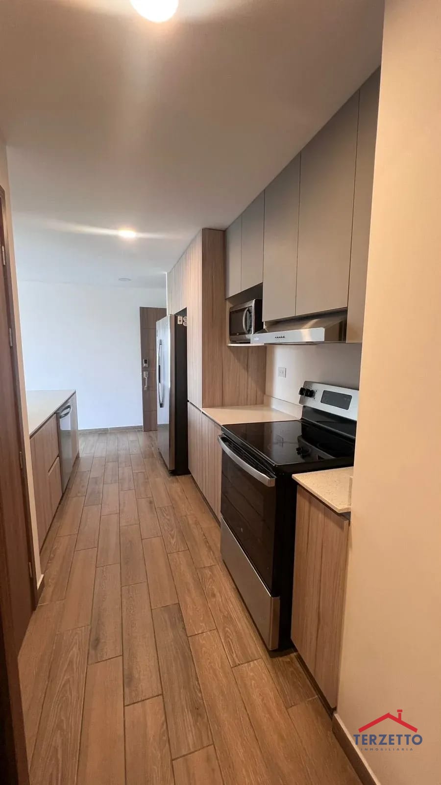 Apartamento en Parque 14 — Apartamento en Alquiler en Parque 14, Zona 14, Guatemala, Ciudad — foto 2 de 15