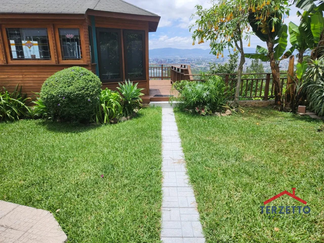 Casa en Villas de San Isidro Zona 16 — Casa en Alquiler en San Isidro, Zona 16, Guatemala, Ciudad — foto 3 de 17