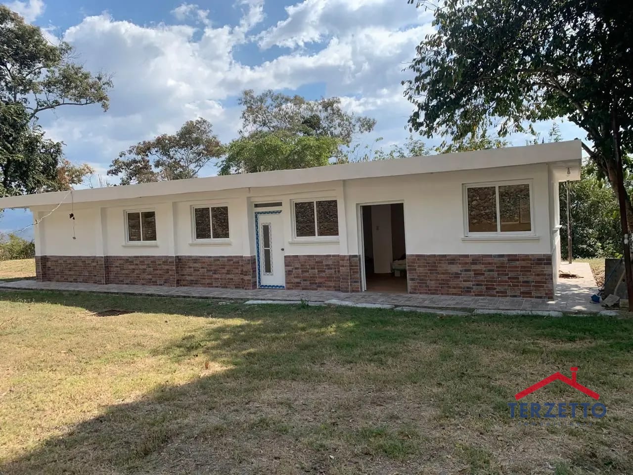 Casa y Terreno Carretera a San José del Golfo — Casa en Venta en San José del Golfo, Guatemala, Ciudad — foto 1 de 17