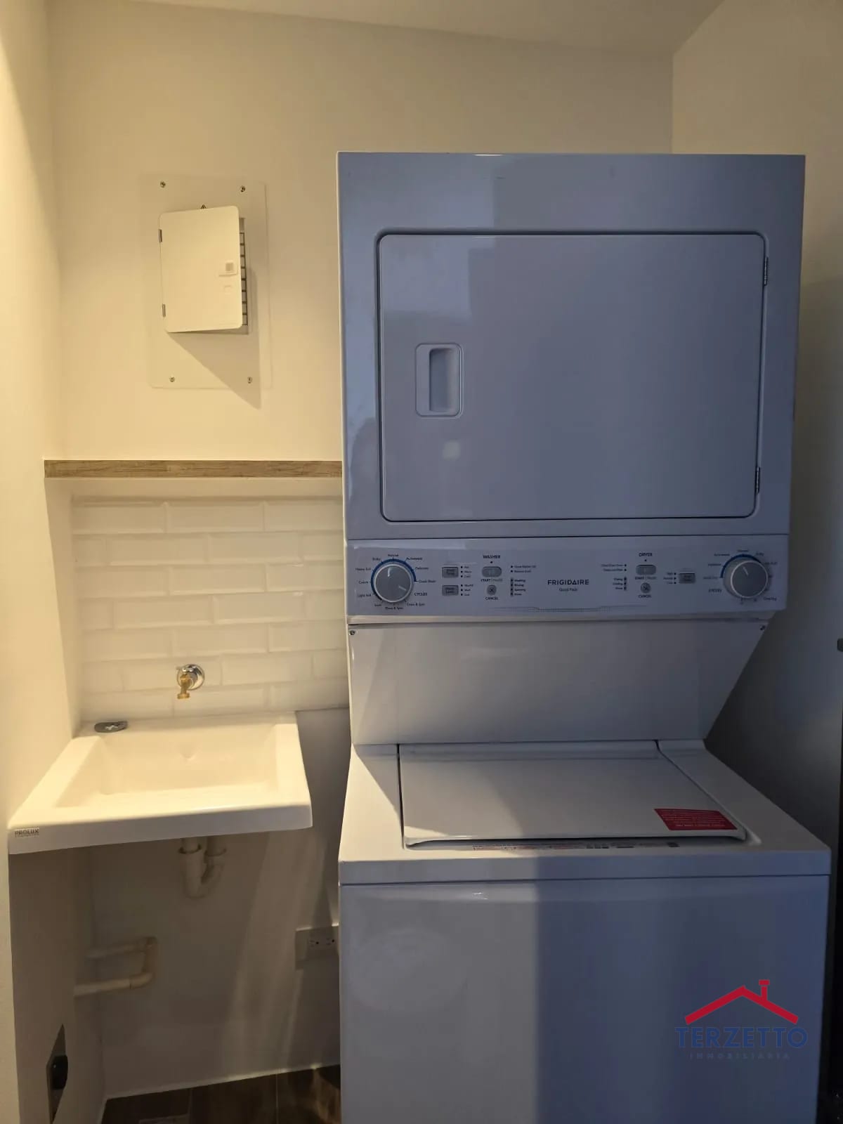 Apartamento Zona 10 — Apartamento en Alquiler en Atarah, Zona 10, Guatemala, Ciudad — foto 8 de 15