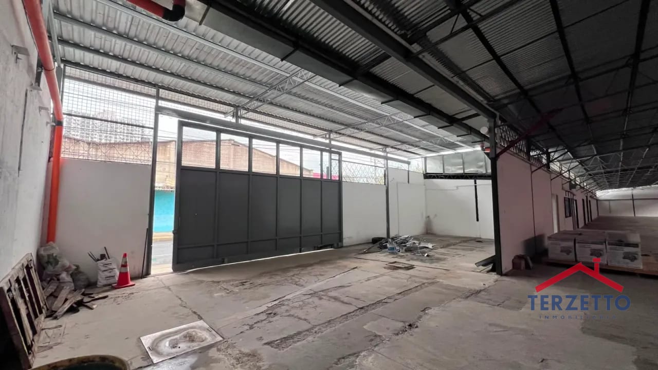 Bodega en Avenida Petapa Zona 12 — Bodega / Ofibodega en Alquiler en Zona 12, Guatemala, Ciudad — foto 4 de 15