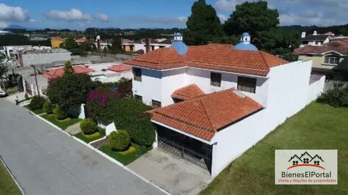 Casa con piscina en Condominio Maria del Sol Km. 20.5 Fraijanes — Casa en Venta en Carretera a El Salvador, Guatemala, Ciudad — foto 1 de 7